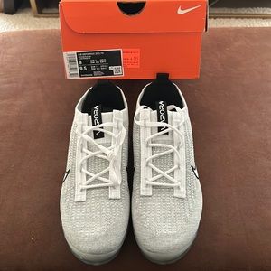 Nike air vapor max 2021 FK white.